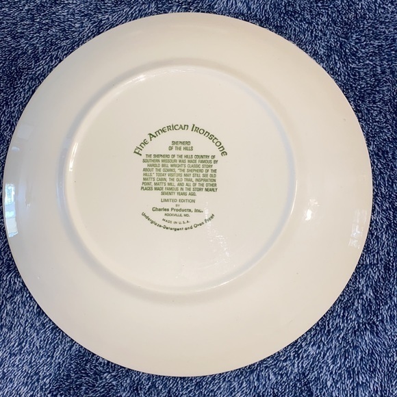 Vintage Shepard of the hills Missouri souvenir late 10” - Picture 3 of 3